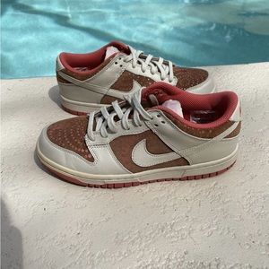 Nike Dunk Low Cognac Womens Size 6 Sneaker Skate Shoes